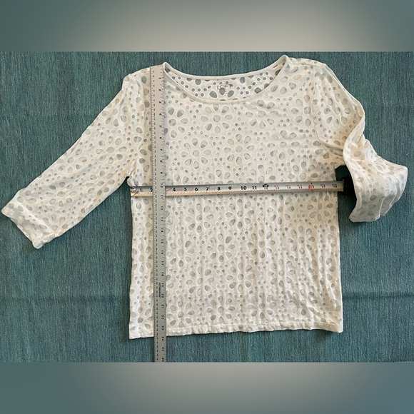 Ann Taylor LOFT Sheer Floral Women’s Large Petites 3/4 Length Sleeve Shirt. - Picture 3 of 5